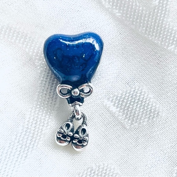 👶 NWOT Baby Boy Charm – Changes Color with Temperature ✨ - Picture 15 of 15